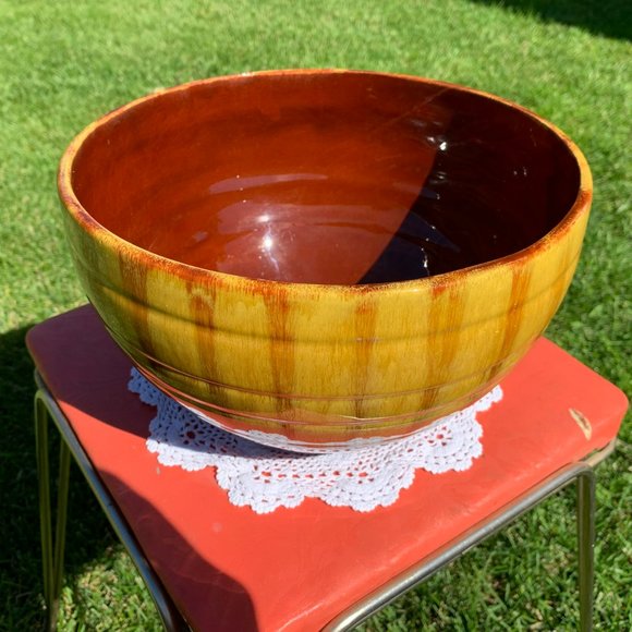 Vintage Blue Mountain Pottery harvest gold bowl - Picture 4 of 5